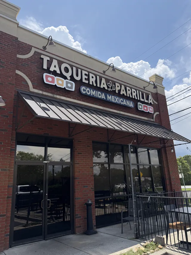 Taqueria & Parrilla, front view