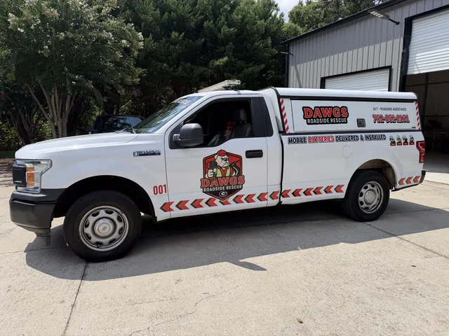 Dawgs Towing