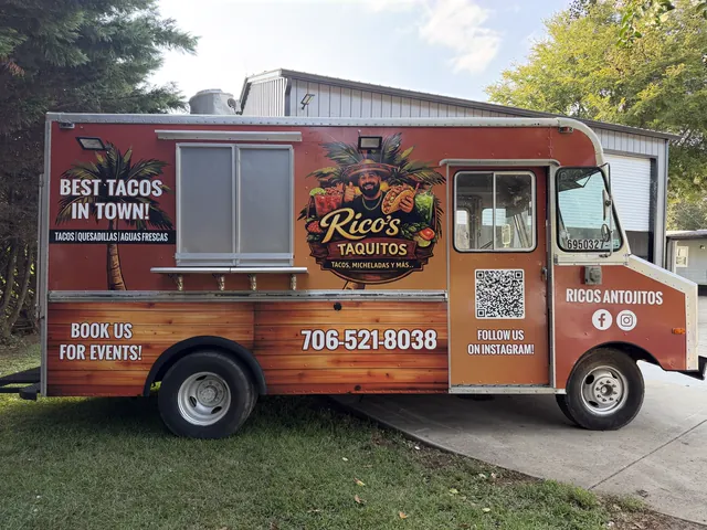 Rico's Taquitos food truck