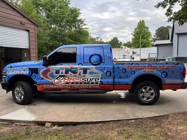 Blue F-250 wrap