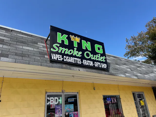 KYNG Smoke Outlet, front view