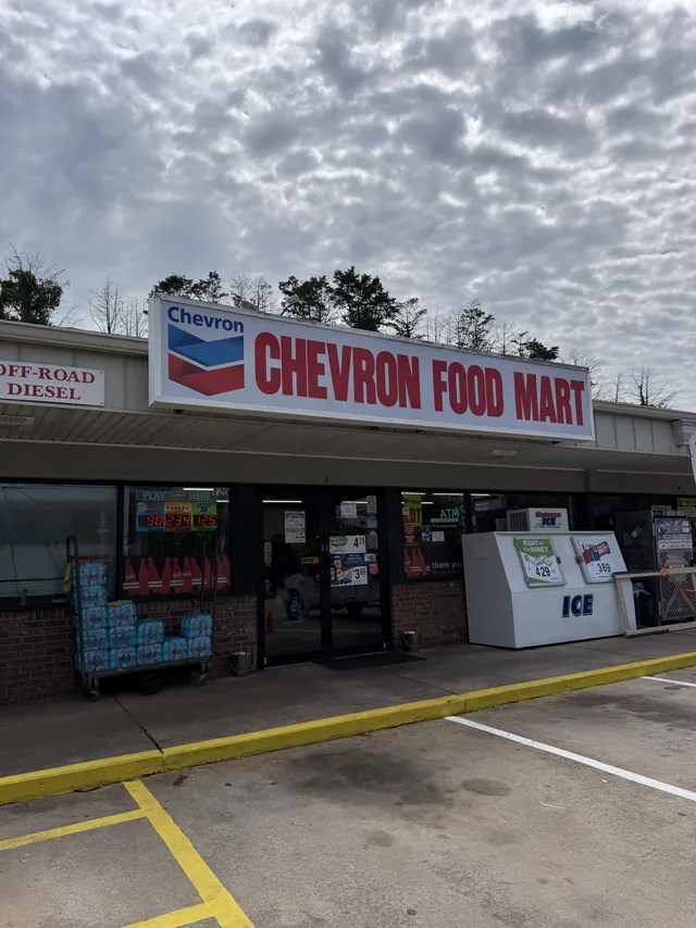 Chevron Food Mart, front view