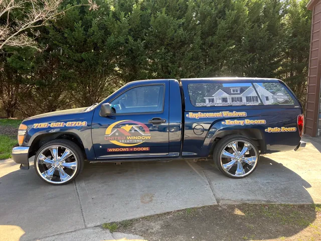 Navy pickup
